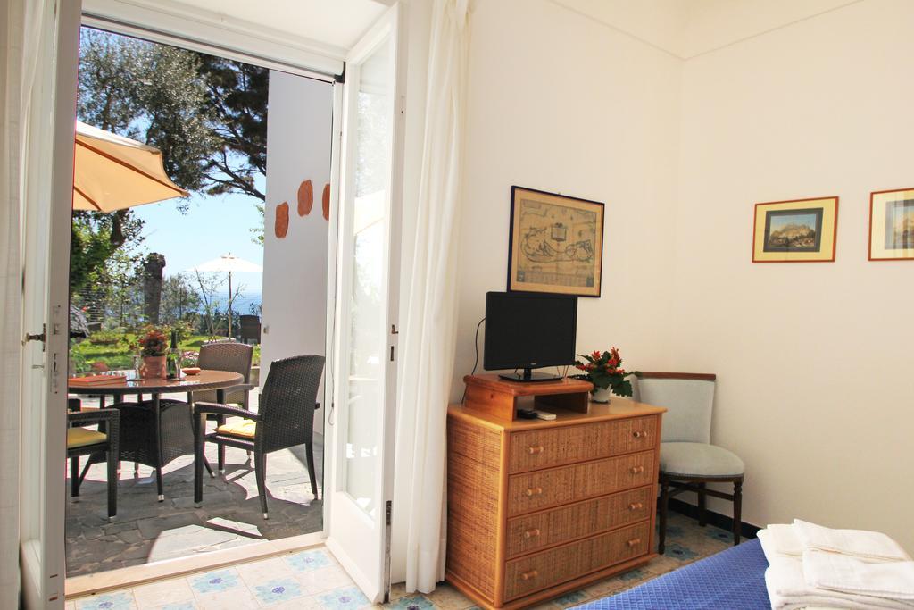 Casa Augusto B&B Capri Værelse billede